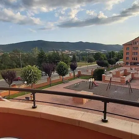 Alojamiento Montecanal Jaca, Piscina Y Terraza Jaca