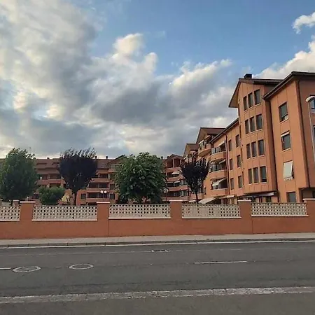 Alojamiento Montecanal Jaca, Piscina Y Terraza Apartment *