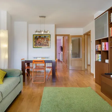 Apartment Alojamiento Montecanal Jaca, Piscina Y Terraza *