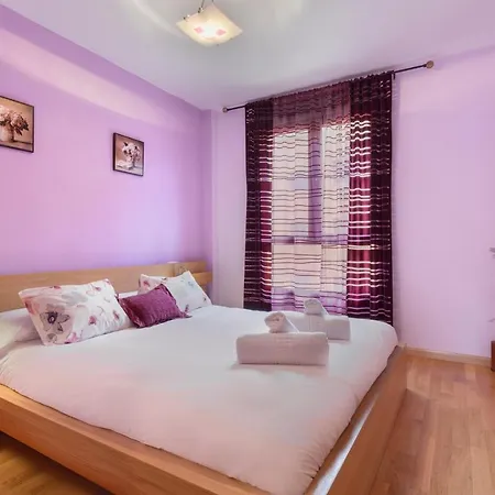 Alojamiento Montecanal Jaca, Piscina Y Terraza * Jaca