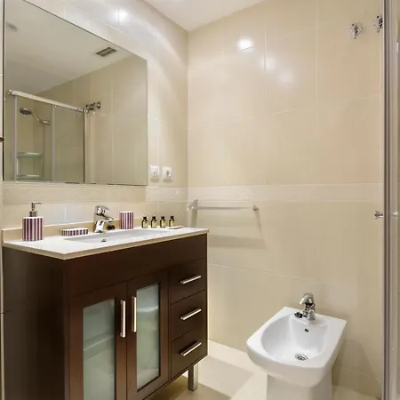 Apartment Alojamiento Montecanal Jaca, Piscina Y Terraza